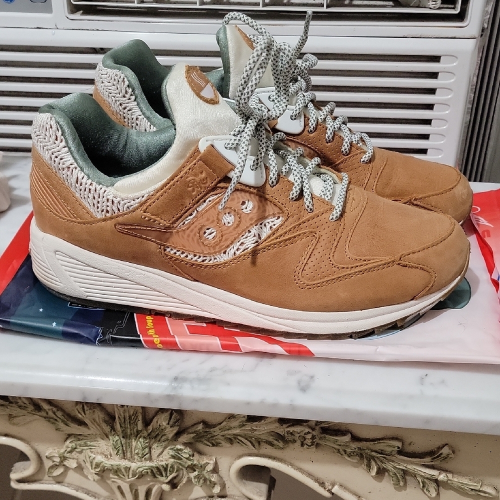 Saucony Tan and Cream Sneakers